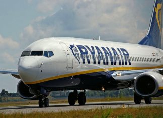 Απολύει προσωπικό και μειώνει τον στόλο της η Ryanair