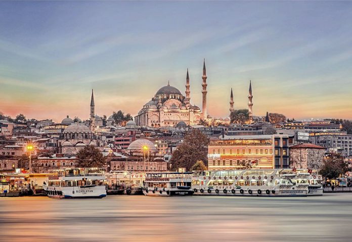 Οι Γερμανοί τουρίστες τονίζουν τον τουρισμό της Τουρκίας