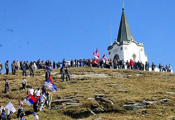 Σέρβοι τουρίστες στα Πολεμικά πεδία του Α' Π.Π.