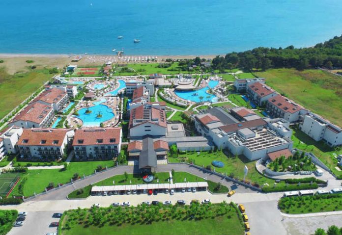 Η TUI φτιάχνει νέα φίρμα ξενοδοχείων για ενήλικες